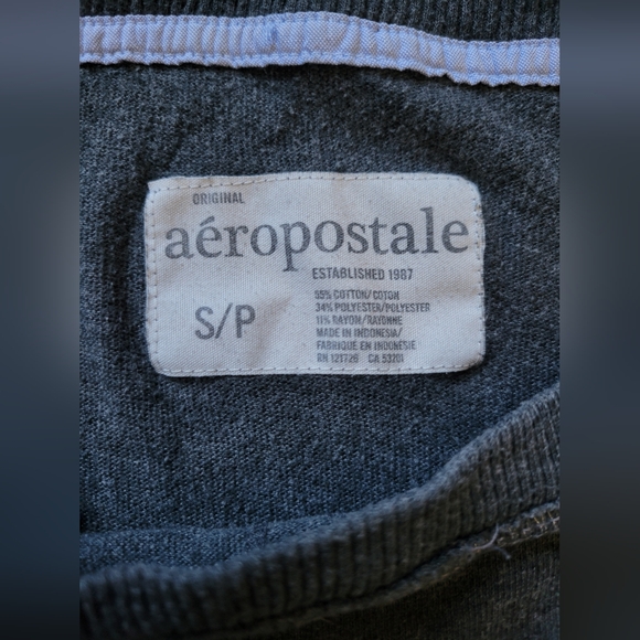 VINTAGE AEROPOSTALE long sleeve top - Picture 5 of 5